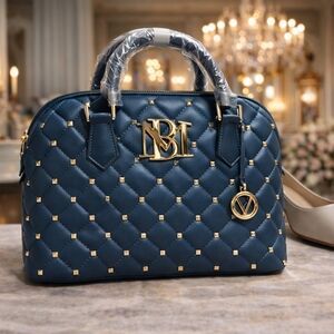 Elegant Badgley Mischka Blue Diamond Quilted With Studs Handbag